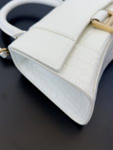 高仿balenciaga巴黎世家 HOURGLASS 加小號鱷魚紋壓紋手提包沙漏包 白色金扣