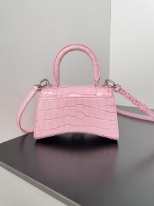 高仿balenciaga巴黎世家 HOURGLASS 加小號鱷魚紋壓紋手提包沙漏包 巴黎粉