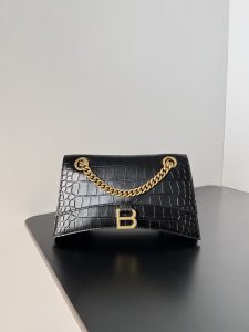 複刻balenciaga巴黎世家 CRUSH小號鱷魚紋壓花鏈帶包 黑色金扣