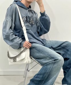 一比一高仿balenciaga巴黎世家 BB Soft牛皮革大號翻蓋包斜挎單肩包 黑色