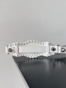 専櫃複刻balenciaga巴黎世家 Le Cagole加小號白色細紋羊皮革單肩包