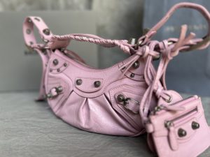 高仿BALENCIAGA巴黎世家 LE CAGOLE單肩包 加小號油蠟櫻花粉