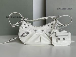高仿BALENCIAGA巴黎世家 LE CAGOLE 加小號油蠟皮白色鑲萊茵石單肩包