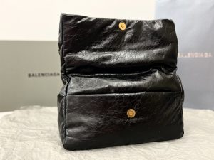 複刻BALENCIAGA巴黎世家 Monaco細紋牛皮革鏈帶包 小號油蠟黑金