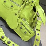 複刻高仿BALENCIAGA巴黎世家 Neo Cagole 細紋牛皮革手提包 中號亮藍