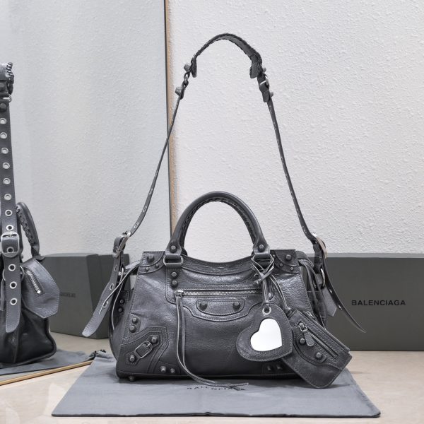 複刻高仿BALENCIAGA巴黎世家 Neo Cagole 細紋牛皮革手提包 中號灰色