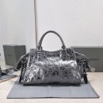 複刻高仿BALENCIAGA巴黎世家 Neo Cagole 細紋牛皮革手提包 中號銀灰