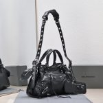 複刻高仿BALENCIAGA巴黎世家 Neo Cagole 細紋牛皮革手提包 中號黑色