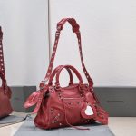 複刻高仿BALENCIAGA巴黎世家 Neo Cagole 細紋牛皮革手提包 中號酒紅