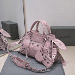 複刻高仿BALENCIAGA巴黎世家 Neo Cagole 細紋牛皮革手提包 中號淺紫