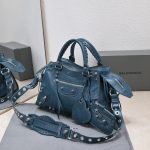 複刻高仿BALENCIAGA巴黎世家 Neo Cagole 細紋牛皮革手提包 中號深藍