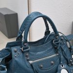 複刻高仿BALENCIAGA巴黎世家 Neo Cagole 細紋牛皮革手提包 中號深藍