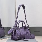 複刻高仿BALENCIAGA巴黎世家 Neo Cagole 細紋牛皮革手提包 中號紫色