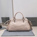 複刻高仿BALENCIAGA巴黎世家 Neo Cagole 細紋牛皮革手提包 中號杏色