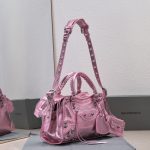 複刻高仿BALENCIAGA巴黎世家 Neo Cagole 細紋牛皮革手提包 中號銀粉