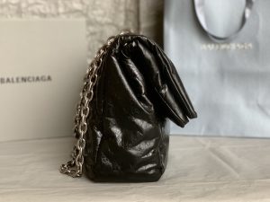 原單BALENCIAGA巴黎世家 Monaco細紋牛皮革鏈帶包 中號【油蠟黑銀】