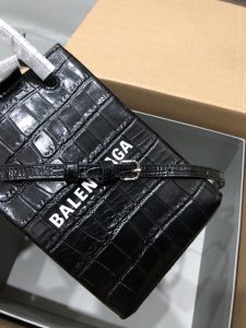 一比一複刻BALENCIAGA巴黎世家 Shopping 方格牛皮革手機包 黑色鱷魚紋