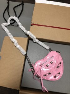 1比1複刻BALENCIAGA巴黎世家 LE CAGOLE HEART愛心包 迷你手袋 粉紅
