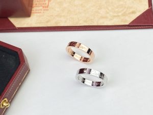 Cartier 卡地亞字母logo高仿單磚戒指 經典專櫃同步款