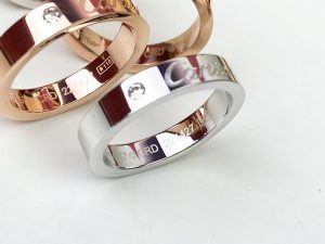 Cartier 卡地亞字母logo高仿單磚戒指 經典專櫃同步款