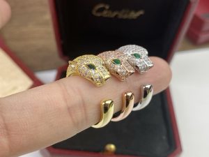一比一卡地亞豹子頭高仿磚石戒指 貴族標配