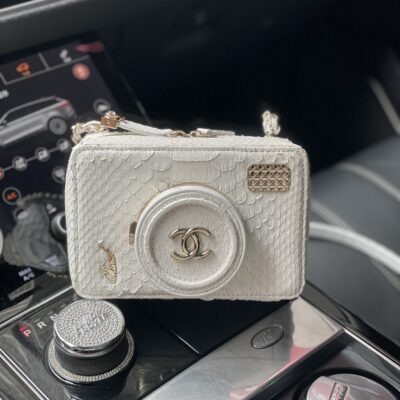 CHANEL顶级高仿专柜同步相机包