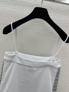一比一復刻奢侈品香奈兒春夏新品雙C網紗logo短袖T恤 吊帶女款 情感感激感滿滿