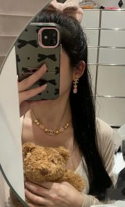 CHANEL雕刻字母耳釘高仿首飾