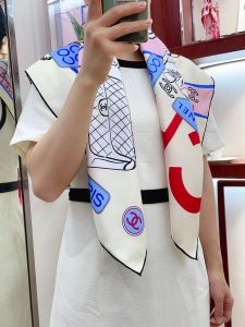 100%真絲材質 頂級香奈兒CHANEL女款圍巾圍脖