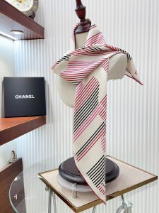 100%真絲材質頂級CHANEL奢侈品高仿香奈兒圍巾絲綢觸感圍巾 中號 方形 緞面頭巾