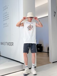 高仿復刻紀梵希2024春夏新品爆款背心 無袖T恤