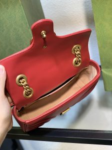 原廠皮Gucci古馳Marmot 小號包包單肩包斜挎包 紅色