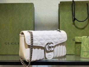 443497頂級原單Gucci真皮雙G斜挎包
