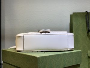 443497頂級原單Gucci真皮雙G斜挎包