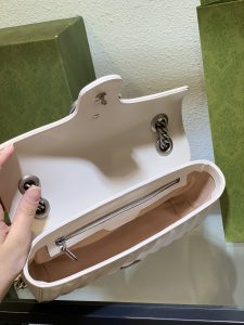 443497頂級原單Gucci真皮雙G斜挎包