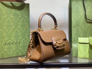 Gucci Horsebit 1955系列原單包包採用卡其色手提包