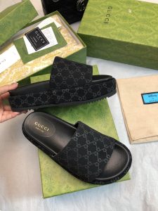 專櫃包裝一比一復刻Gucci原單休閒鞋拖鞋