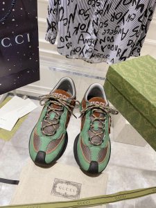 古琦古馳Gucci高仿RUN系列情侶款休閒運動鞋跑鞋