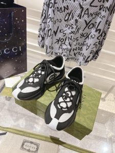 頂級一比一復刻Guccirun系列男裝運動休閒鞋