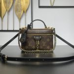 Vanity Chain Pouch 路易威登高仿手袋M47125