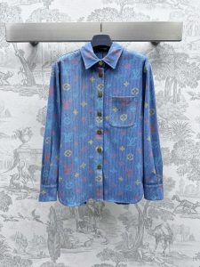 路易威登頂級高仿 新品彩印牛仔外套 水洗柔軟舒適復古洋氣