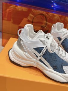 LOUIS VUITTON 高仿niek联名低帮运动休闲鞋