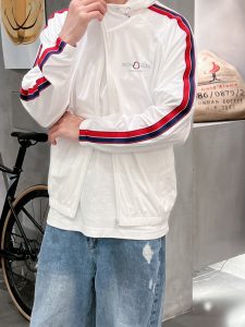蒙口頂級高仿防曬服薄款夾克外套 活動效果更好 頂級面料