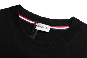 Moncler蒙口原單高仿2024新品圓領短袖logoT恤