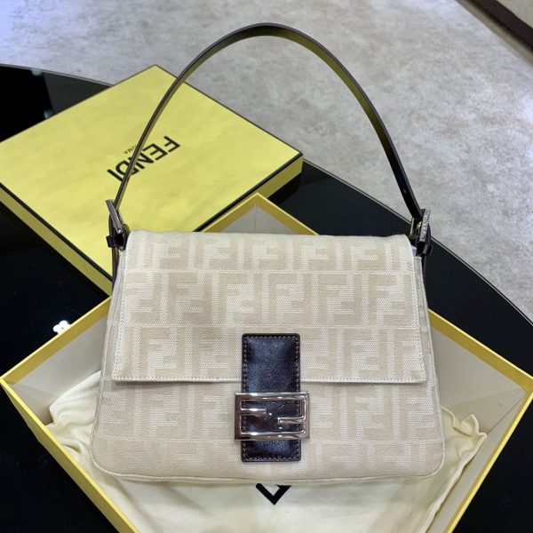 Fendivintage 奶油法棍包A貨腋下包