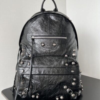 高仿BALENCIAGA巴黎世家包包 le cagole 鉚釘書雙肩包揹包