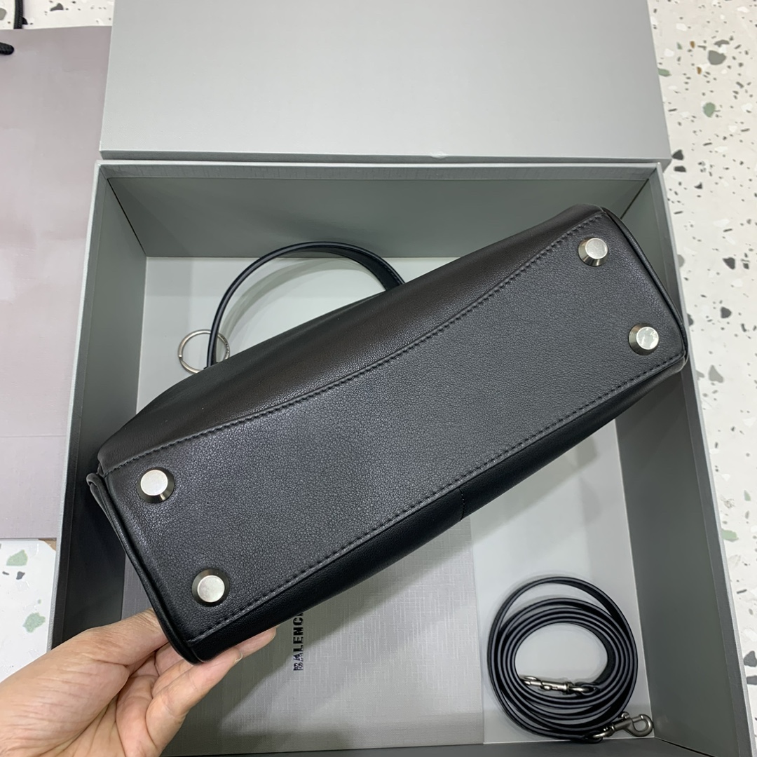 高仿超A貨BALENCIAGA巴黎世家包包 𝐑𝐎𝐃𝐄𝐎 𝐁𝐀𝐆 小號黑色銀扣