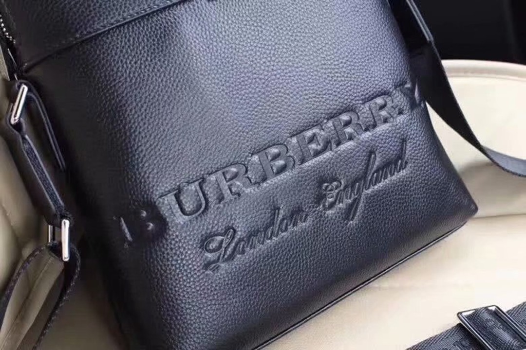 Burberry原單精品專櫃同步男款斜挎包單肩包真皮