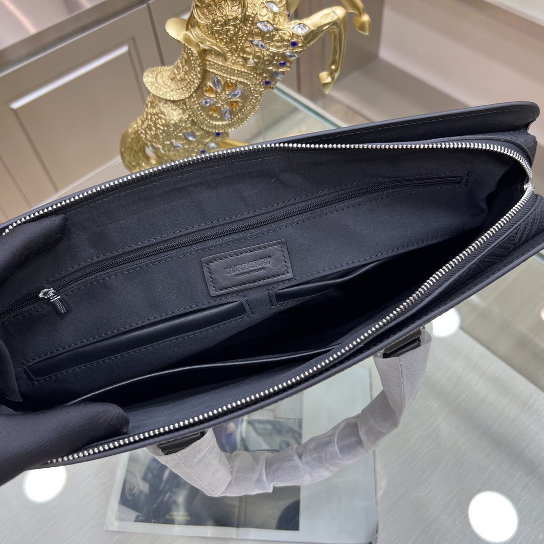 復刻A貨Burberry男士公文包時尚潮流款