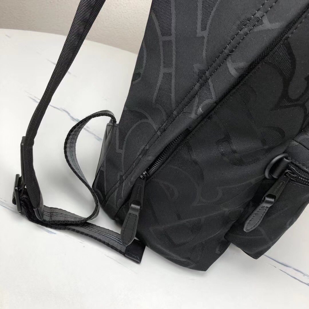 巴寶莉 Vintage 格紋高仿雙肩包書包